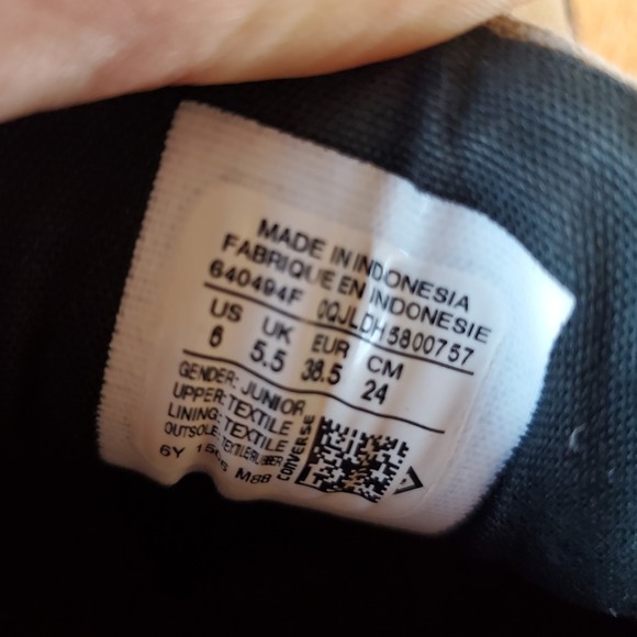 Converse All Star US Sz 6 Tan Canvas & Black Soles Black Laces High Top EUC - Picture 4 of 9